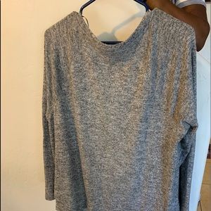 Gray long  sleeve  sweater